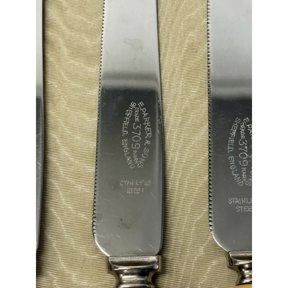 Vintage Bakelite E Parker & Sons Sheffield England Stainless Steel Steak Knives